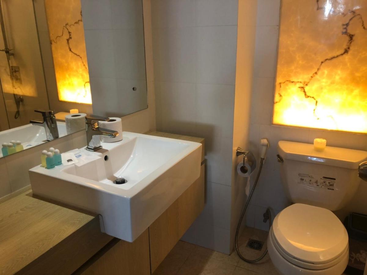Atlantis Condo Resort Jomtien Ngoại thất bức ảnh