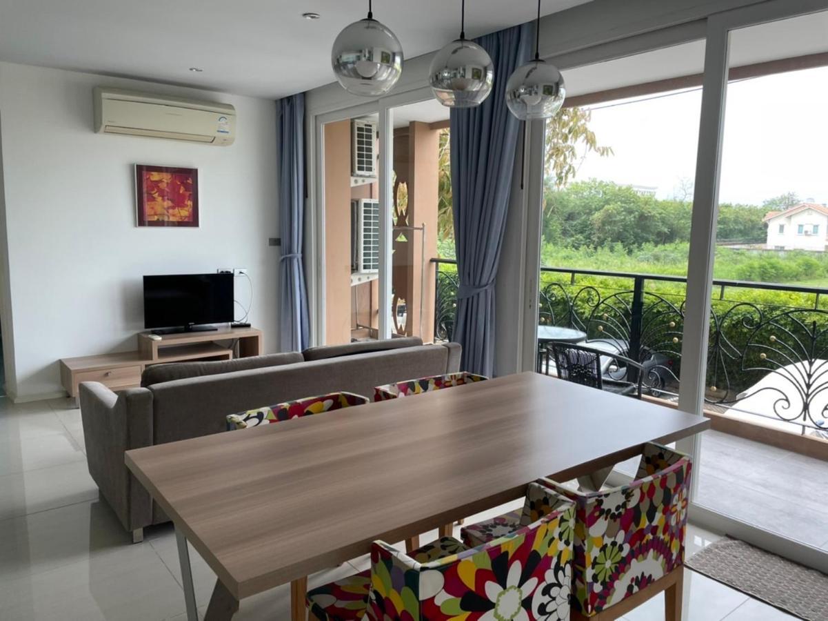 Atlantis Condo Resort Jomtien Ngoại thất bức ảnh