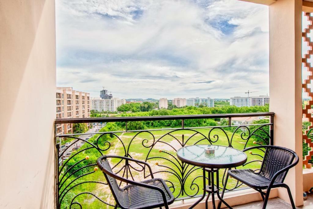 Atlantis Condo Resort Jomtien Ngoại thất bức ảnh